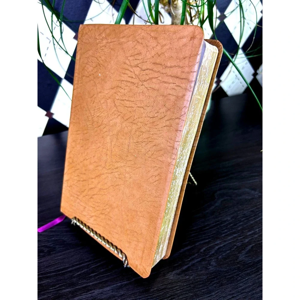 Power of a Praying Woman Bible NIV Camel Bonded Leather Stormie Omartian